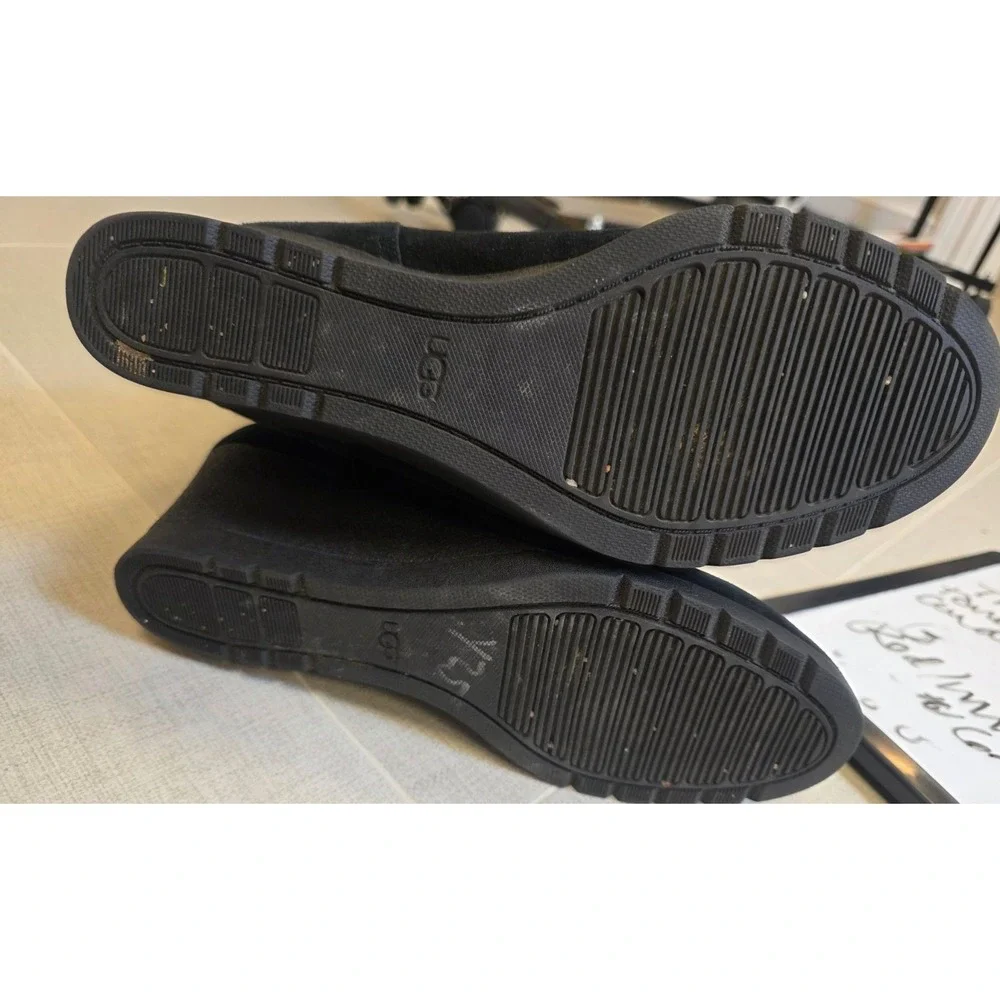 UGG suede mid